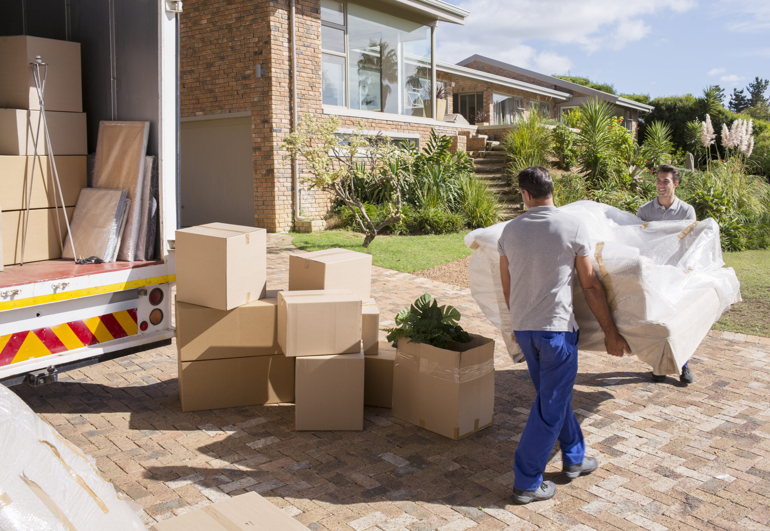 Long Distance Moving Services: Affordable and Reliable Options for Your Move